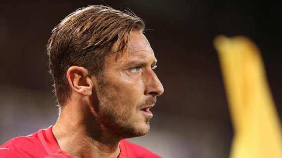 Totti: "Fuera de la Roma sólo habría jugado en el Real Madrid"