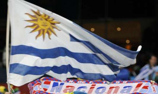 Aficionados uruguayos dan su último adiós al héroe Ghiggia