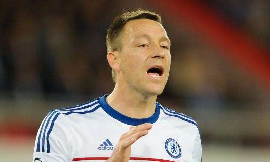 Aston Villa, Terry espera propuestas de la Premier League