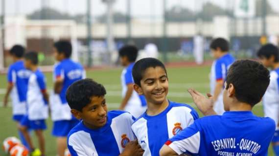 El RCD Espanyol abre una academia de fútbol para menores en Emiratos Árabes