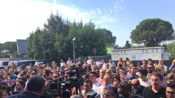 Fiorentina, llega Ribéry. Máxima expectación en el aeropuerto