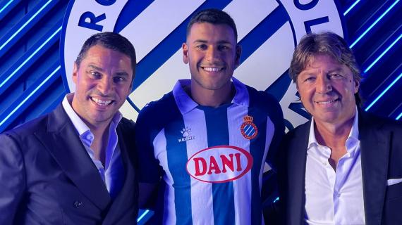 TMW - RCD Espanyol, Walid Cheddira ya posa con la camiseta del equipo