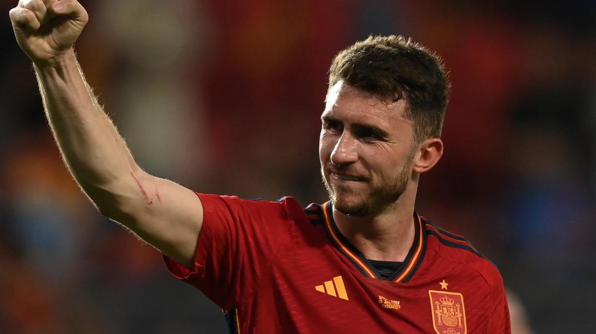OFICIAL: Selección, Laporte sustituye a Huijsen. El comunicado oficial