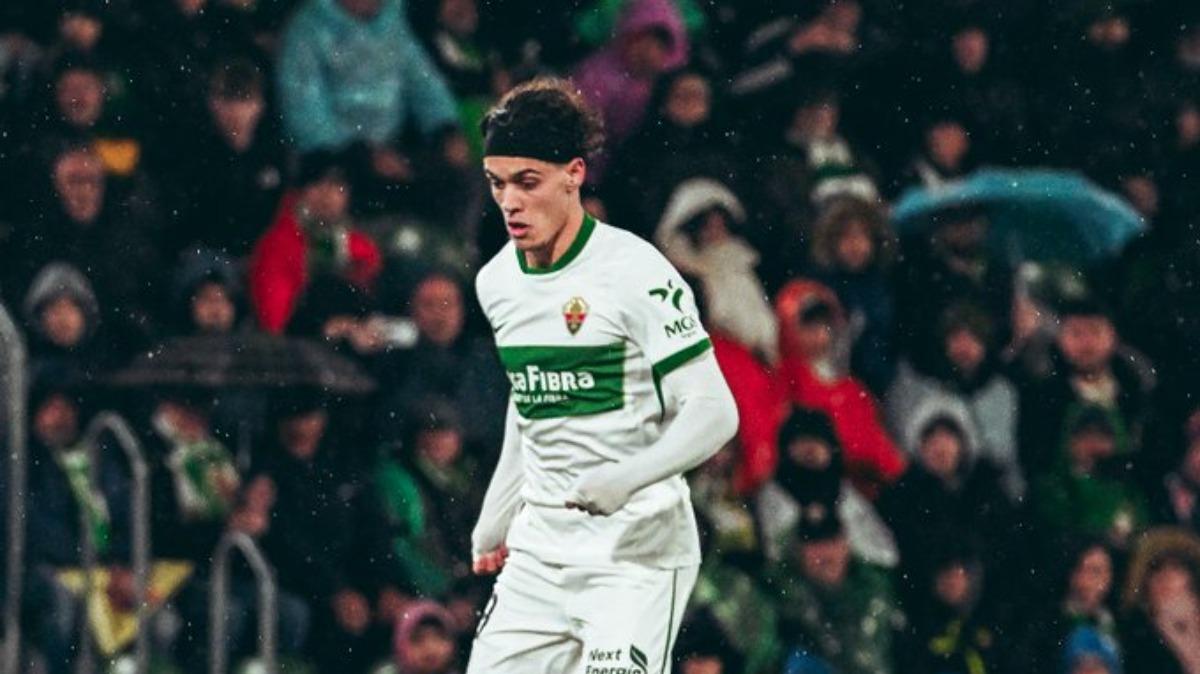 El Borussia Dortmund estudia el fichaje de Héctor Fort