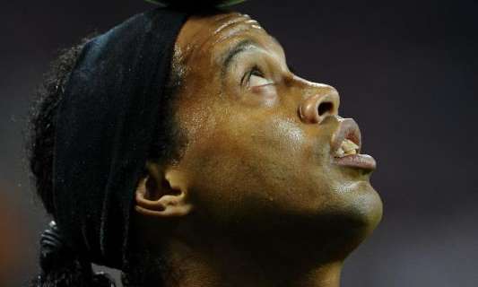 Festival de Ronaldinho en el Azteca: doblete y victoria en ocho minutos (0-4)