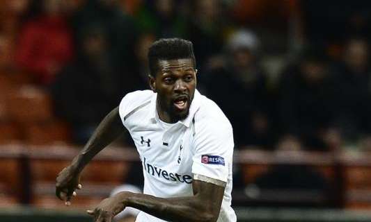Aston Villa, Adebayor podría ser el sustituto de Benteke