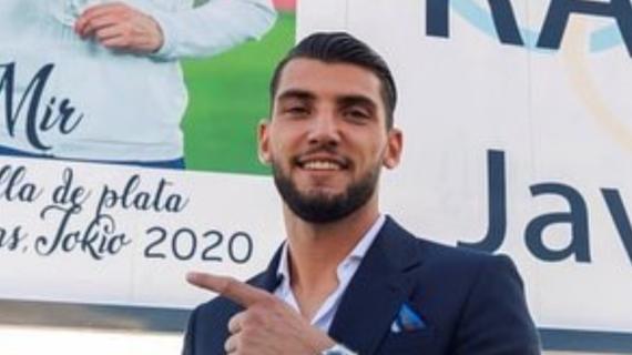 OFICIAL: Sevilla FC, Rafa Mir cedido al Elche CF