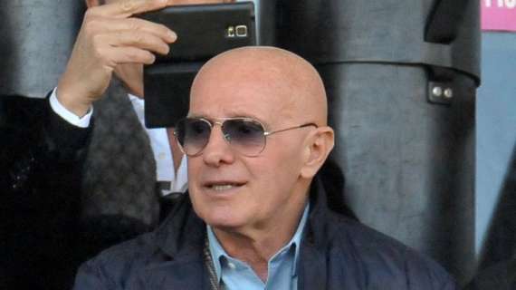 Sacchi: "Es increíble que Berlusconi venda el Milan"