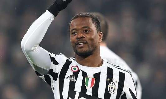 Juventus, dudas de Evra sobre su renovación