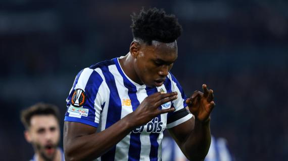 Newcastle United, interés en Samu Aghehowa 