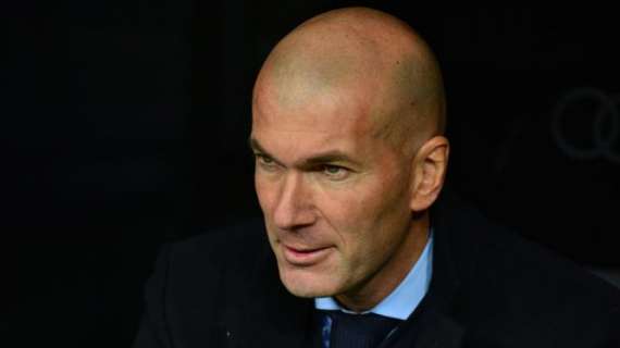 Zidane: "Benzema es el mejor delantero del mundo"