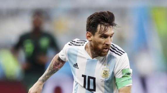 Sport: "Sólo Messi"