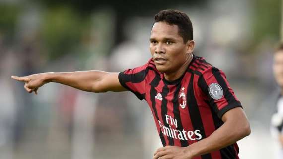 Sevilla, Bacca sólo saldrá del Milan cedido con obligación de compra