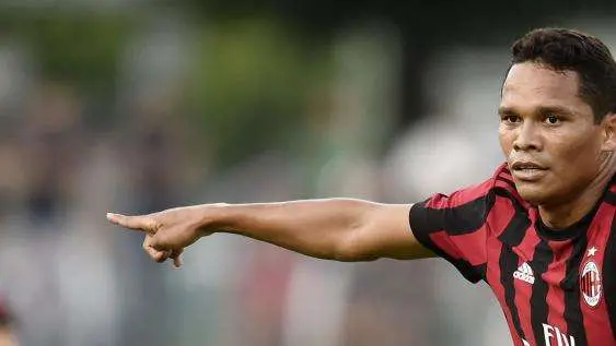 EXCLUSIVA TMW - Bacca rechazó una propuesta del Galatasaray. Sólo quiere jugar en el Sevilla