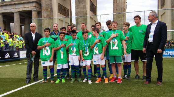 Berlín se tiñe de compañerismo con la celebración del proyecto 'Fútbol por la Amistad'