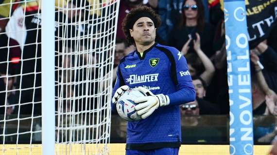 Monterrey, interés en Guillermo Ochoa