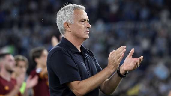 Roma, Mourinho tras la derrota ante la Lazio: "El árbitro ha sido determinante"