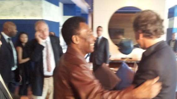 Brasil, Pelé ingresado en un hospital tras sufrir un desmayo en su domicilio
