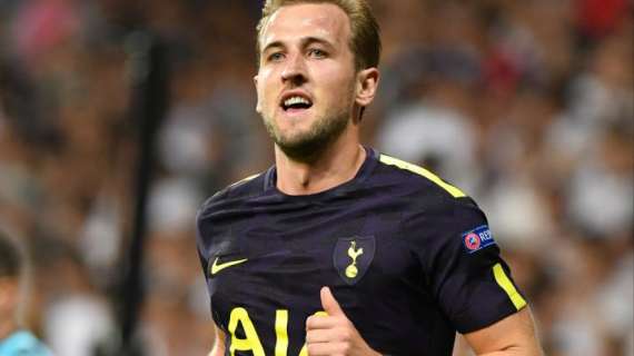 Tottenham, Kane pide trofeos para continuar en el club