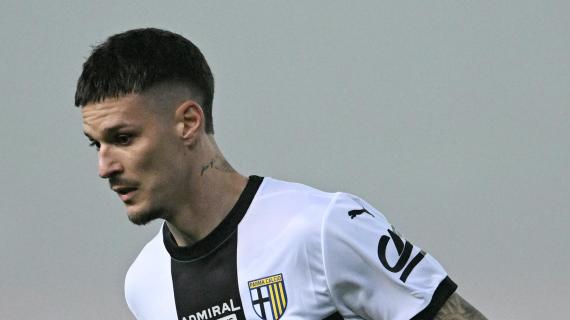 OFICIAL: PSV, firma Dennis Man