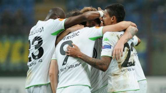 El Wolfsburgo gana fácil al Schalke 04 y sin De Bruyne
