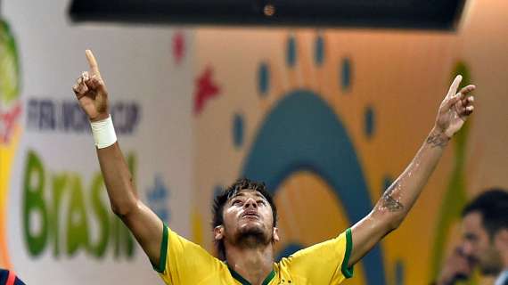 Póker de Neymar y doblete de Messi en las goleadas de Brasil y Argentina contra Japón y Hong Kong