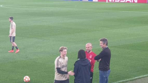 Ajax, De Jong entrena con el grupo