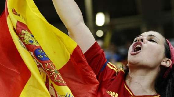 Gerard Moreno convierte su segundo gol para España (3-0)