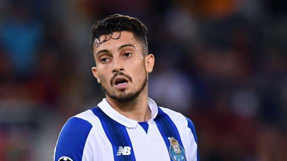 OFICIAL: Manchester United, firma Alex Telles