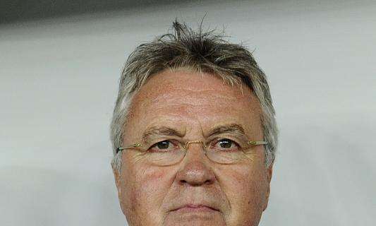 Hiddink: "El Leicester me ofreció el cargo de entrenador antes que a Ranieri"