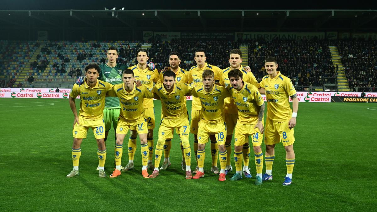 Serie B, Frosinone-Palermo 0-0 (pt): regge l'equilibrio allo Stirpe 