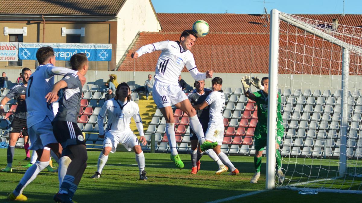 La Nazione - Carrarese, Belloni: "Crediamo nei playoff. A Frosinone senza pensieri"