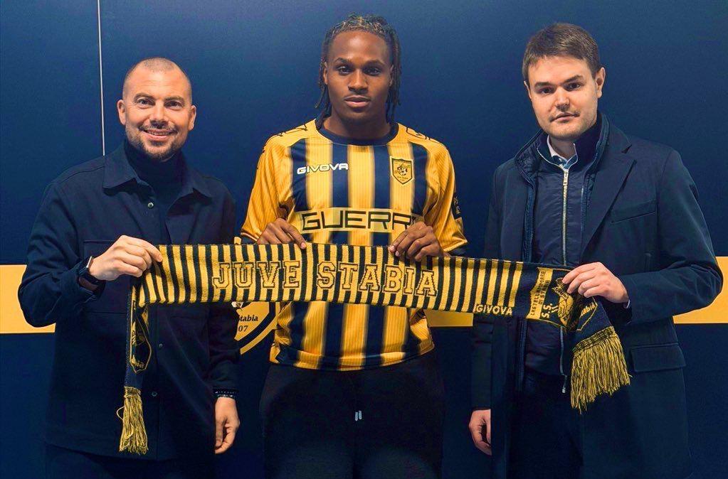 ESCLUSIVA TB - Juve Stabia, la prima foto di Okoro dopo la firma del contratto