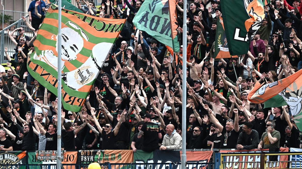 LIVE TB - Diretta Goal Serie B: pomeriggio pazzo. Venezia di rimonta, Samp e Mantova in extremis. Beffa Juve Stabia, Catanzaro ok. Segno 'X' al 'Dei Marmi'