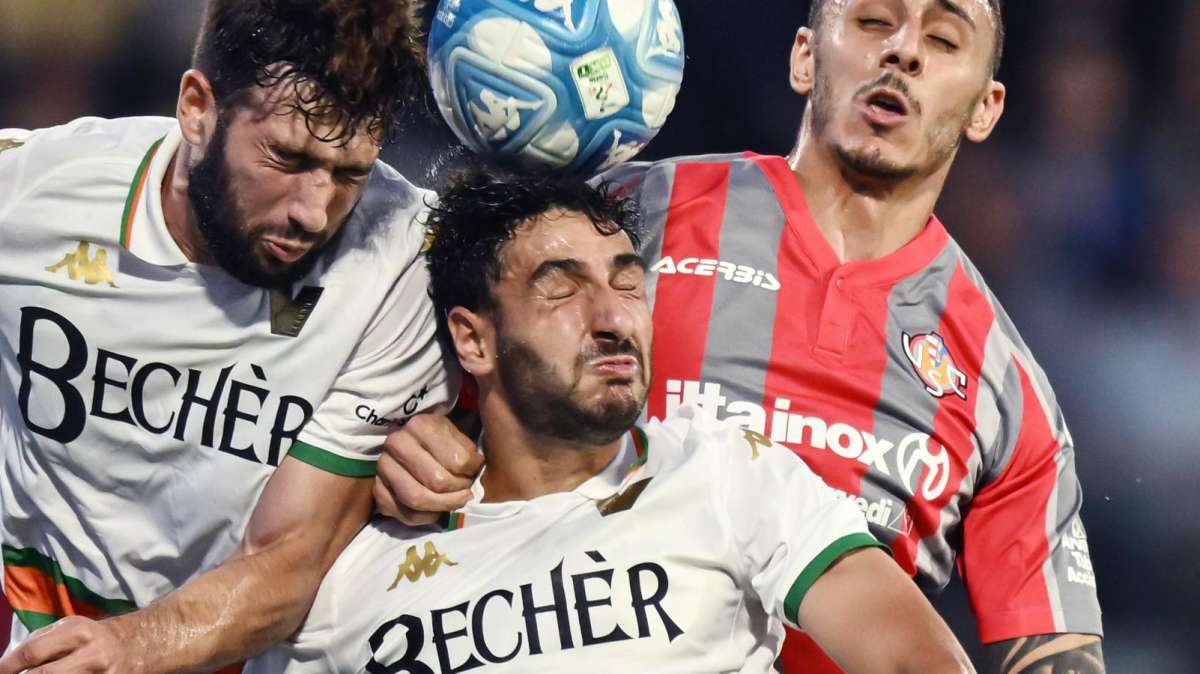 Playoff Serie B, Cremonese-Venezia 0-0 (pt): poche emozioni allo Zini