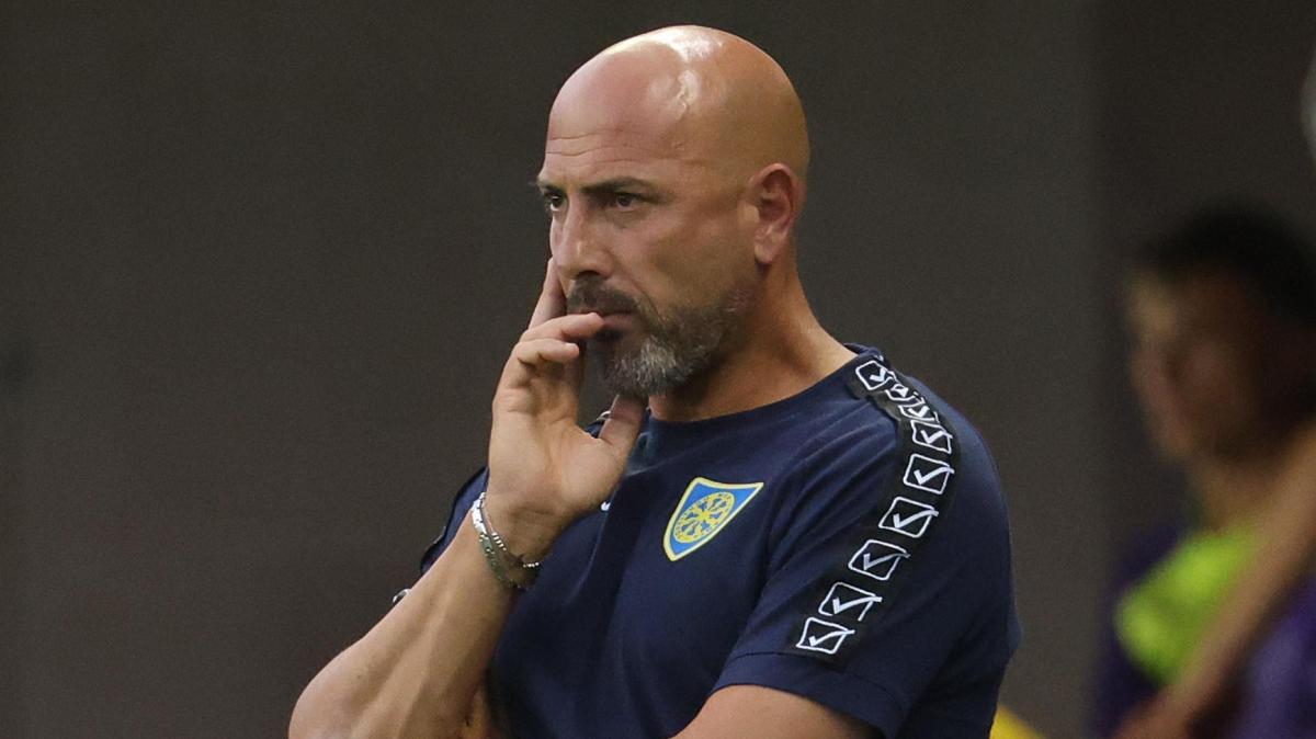 QS - Carrarese, Calabro mette nel mirino il Monza: "Dovremo dare il massimo per avere la meglio"