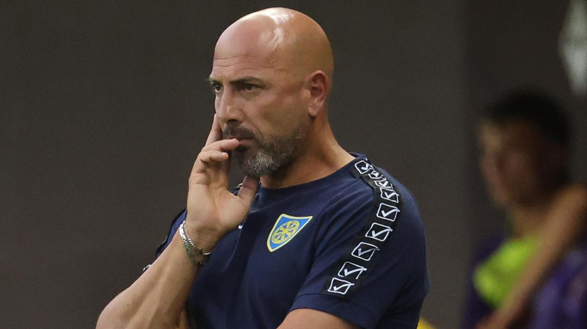UFFICIALE - Carrarese, risoluzione consensuale con Calabro: il comunicato