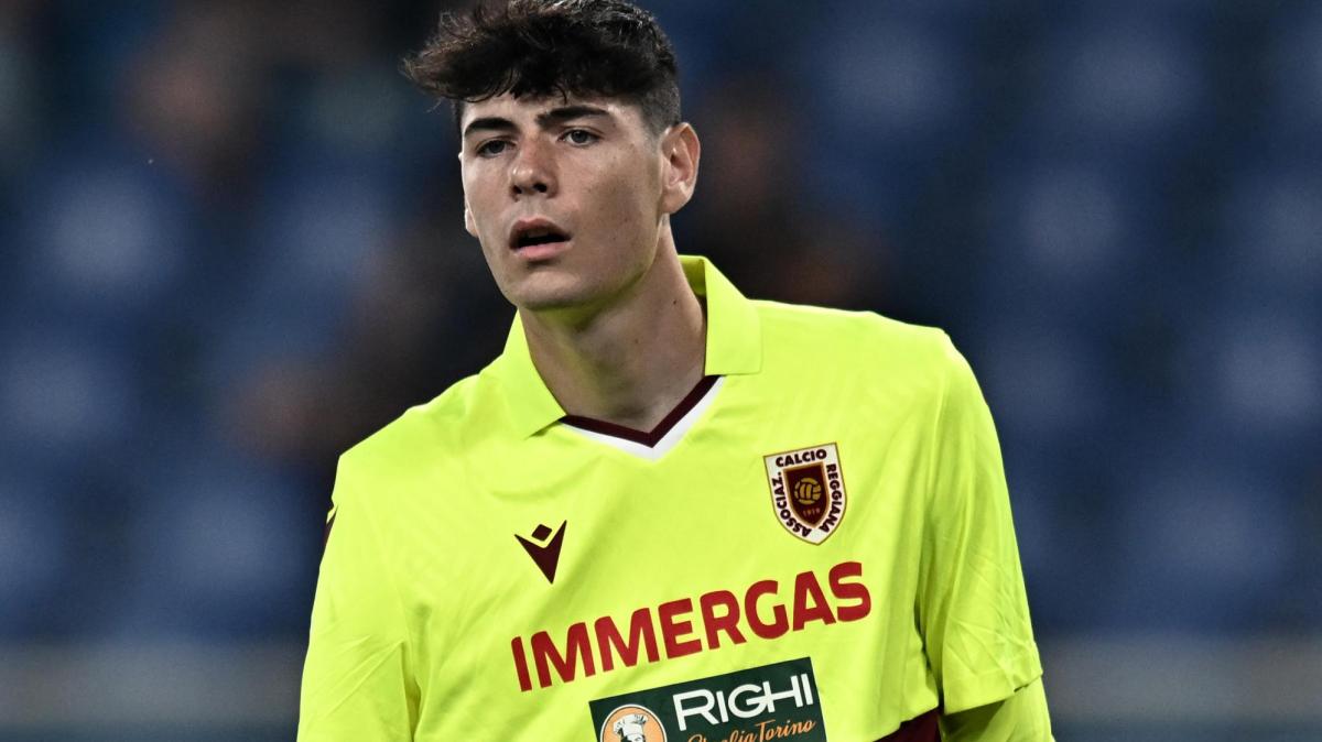 Motta saluta la Reggiana: "Grazie Regia, indossare i tuoi colori è stato un grandissimo onore. Sempre nel mio cuore" 