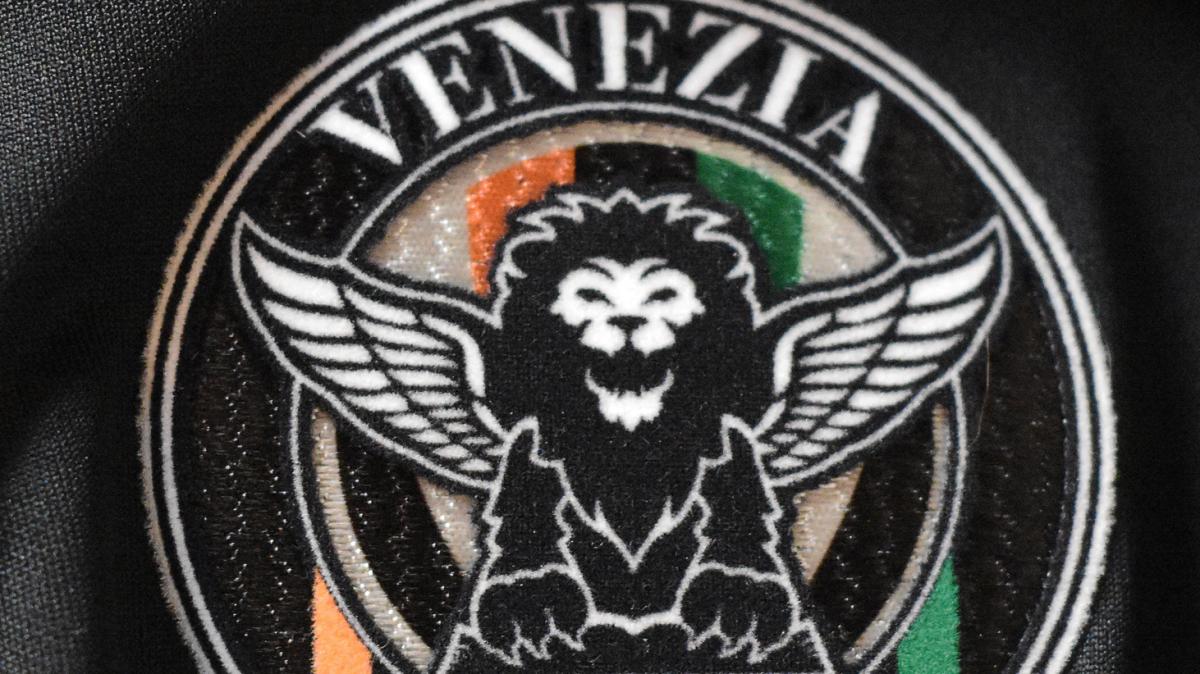 Venezia, nota del club: "Situazione patrimoniale e finanziaria solida. Pronti a intervenire sul mercato"