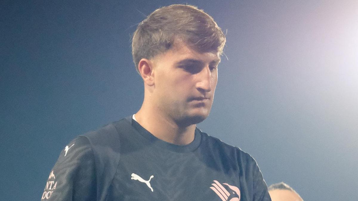 Palermo, tante richieste per Corona ma serve l'ok dei rosanero