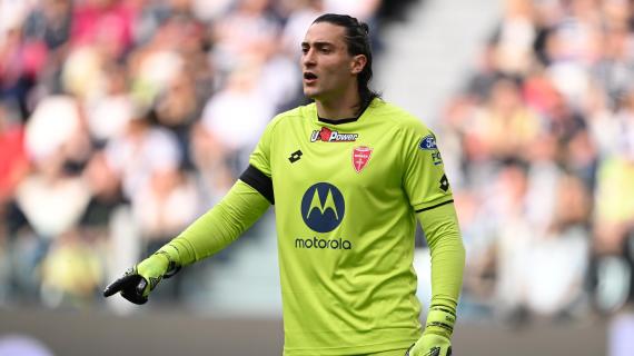 Tuttosport - Venezia: Hainaut + Pietrelli. Palermo, casting portiere: spunta Turati. Inserimento del Bari per Barba. Carrarese: Ruggeri. Frosinone: Zilli