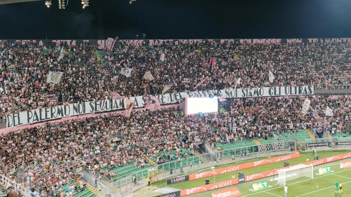 GazzSport - Serie B, si riparte: subito il big match Palermo-Modena. Frosinone e Venezia inseguono. Sorpresa Avellino. Tante panchine traballanti