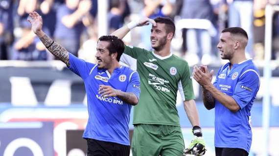 Serie B, Novara-Frosinone 2-1: colpaccio interno dei piemontesi, al 'Piola' cade la capolista