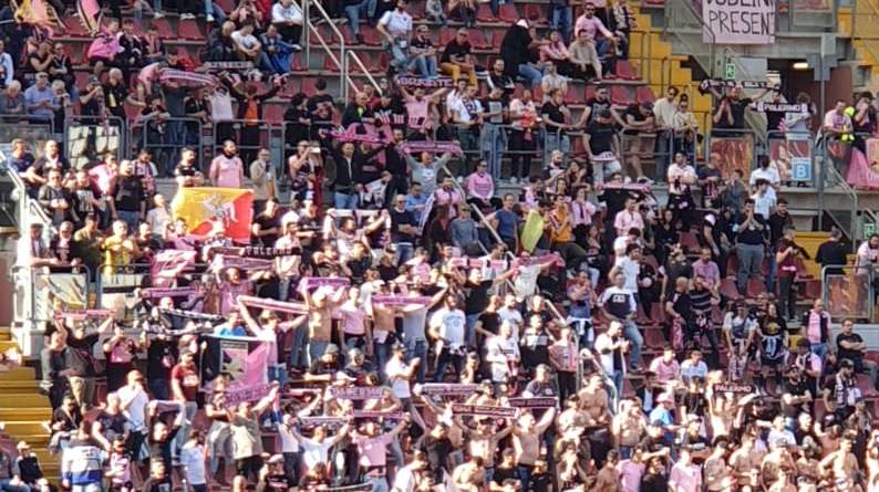 Palermo a Cosenza con 1.000 tifosi al seguito