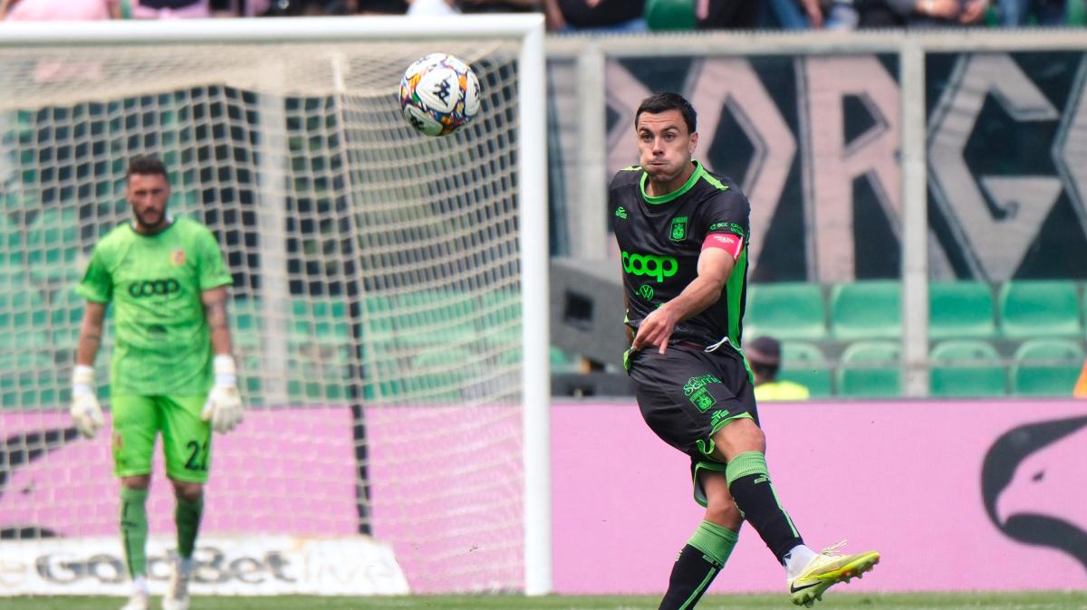 Playoff Serie B, Catanzaro-Avellino 1-0 (pt): Pontisso punisce i lupi al 'Ceravolo'
