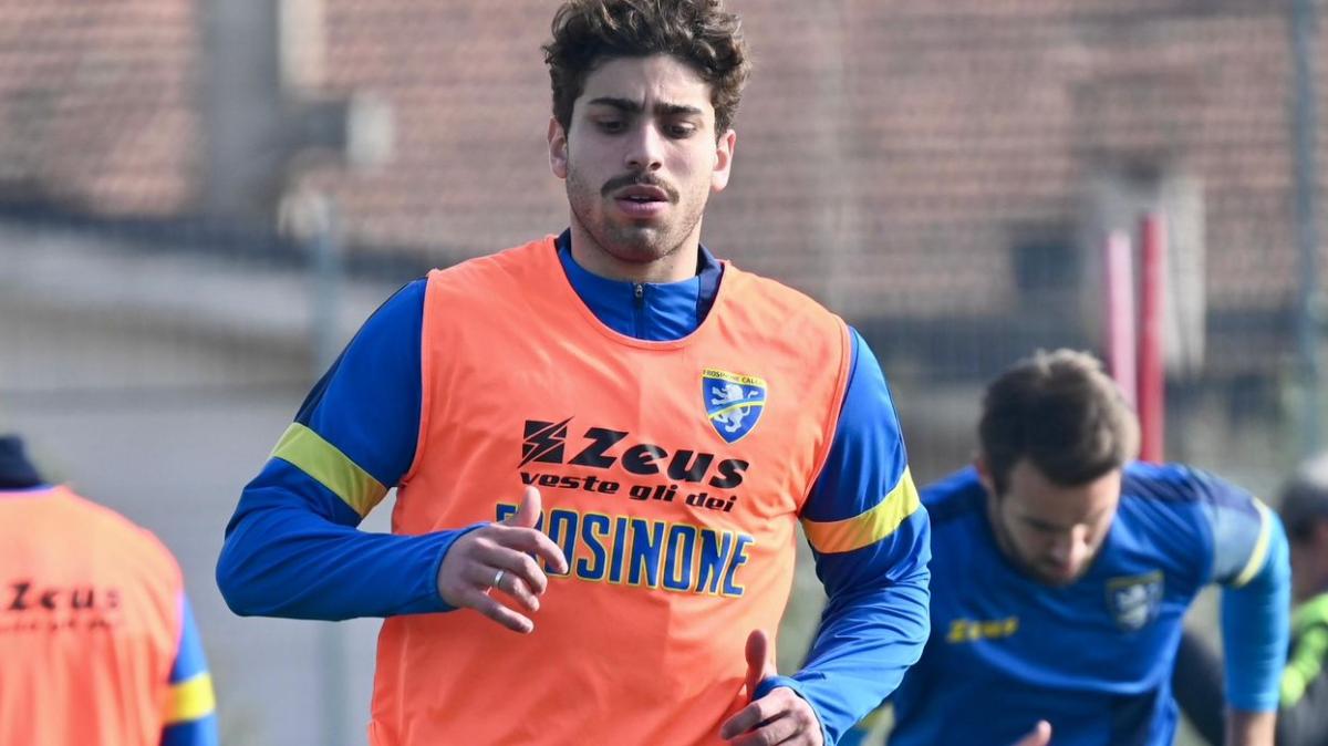 CorSport - Avellino: fatta per Le Borgne, vicino Sgarbi, poi un altro colpo in attacco. Juve Stabia: Ricciardi. Cesena: Corazza. Reggiana in chiusura per Lusuardi e Paz 