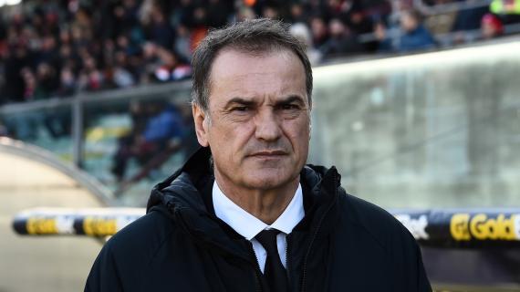 Bari, Vivarini recrimina: "Regolare il gol di Antenucci, il fallo l'ha commesso il difensore. Sconfitta che cambia tanto"