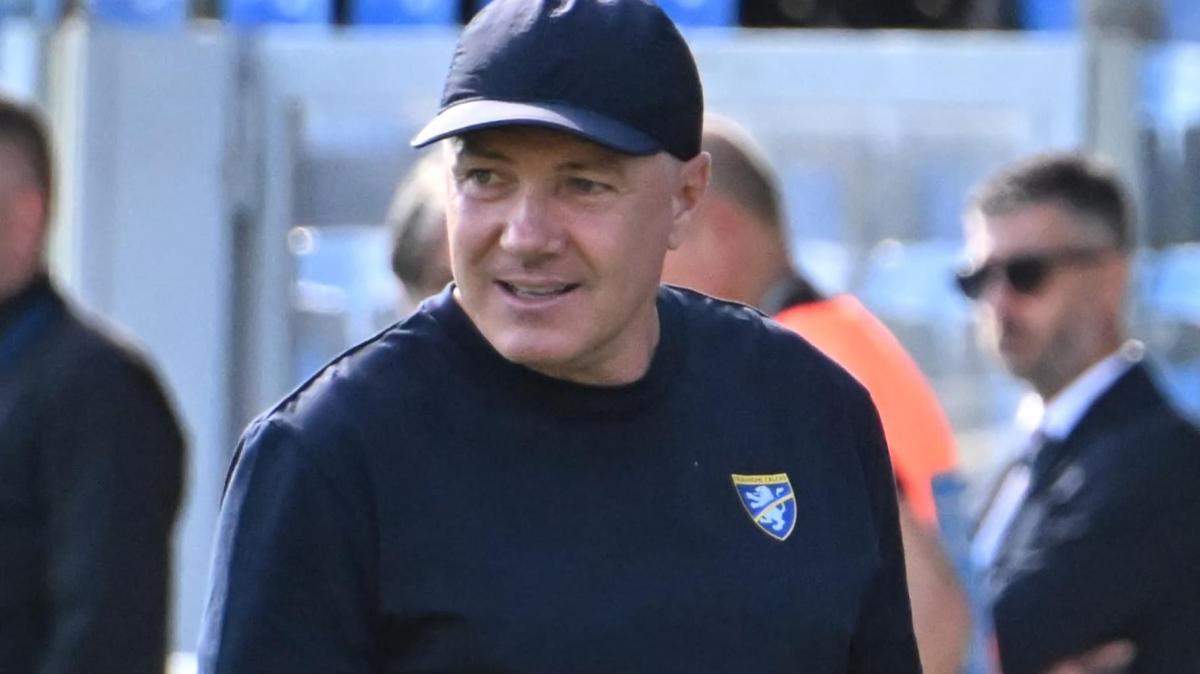 GazzSport - Gioia Frosinone, Pasqua in testa. Crisi Padova. Il Palermo vince, Mattarella applaude in tribuna