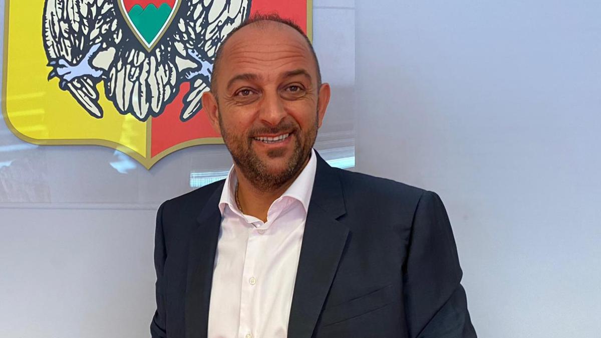 ESCLUSIVA TB – Foresti: “Il Monza non può sbagliare, ma occhio alle sorprese. Aquilani merita la A, era sul taccuino anche del mio Catanzaro, e Abate è un predestinato. Bari delusione totale. Playoff di C? Ho visto un grande Brescia…”
