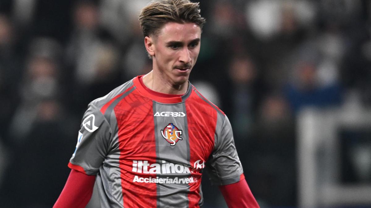 Di Marzio: "Palermo, virata su Johnsen. Samp, fatta per Cicconi. Forcing Modena per Ambrosino. Empoli: Fila più Candela"